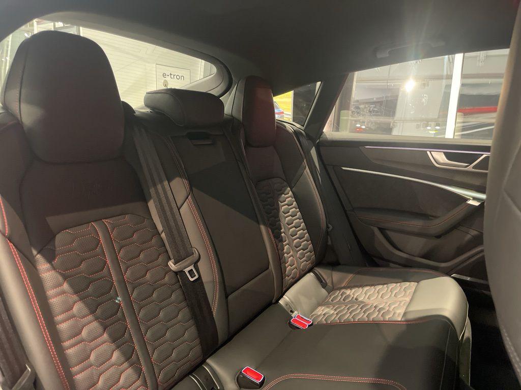 2025 Audi RS 7 Base - Photo 27