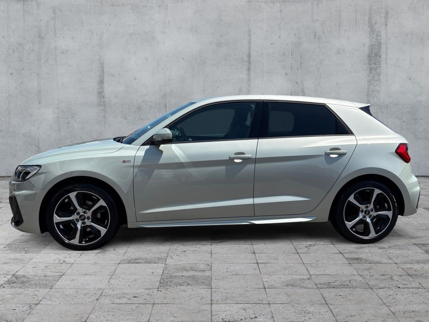 Bild über Audi A1 Sportback S line 30 TFSI S tronic - für weitere Informationen kontaktieren Sie den Audi Partner
