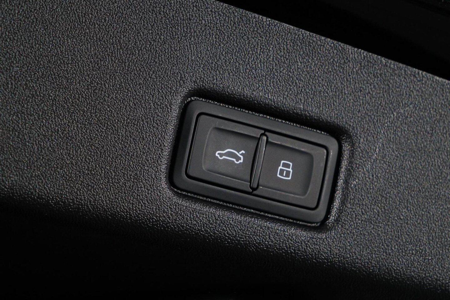 Image about Audi Q5 SUV TFSI quattro 200 kW sport