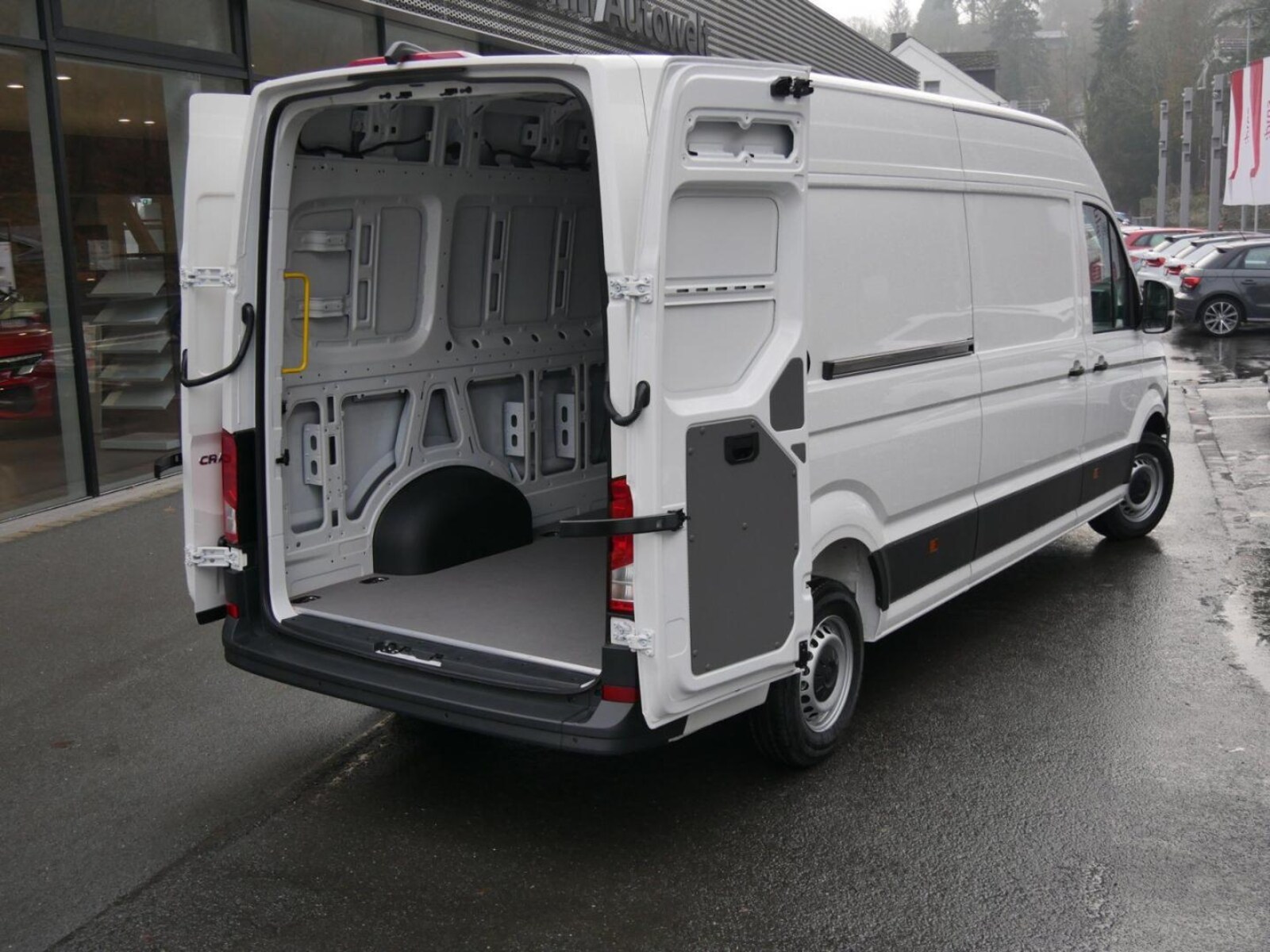 Volkswagen Crafter Kasten langer Radstand – Bild 14