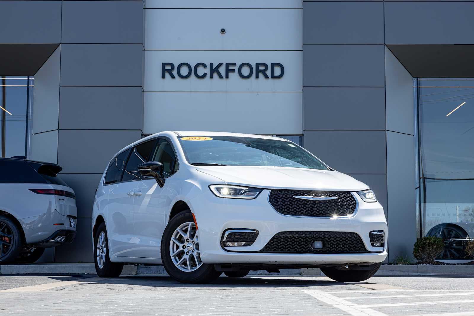 2024 Chrysler Pacifica