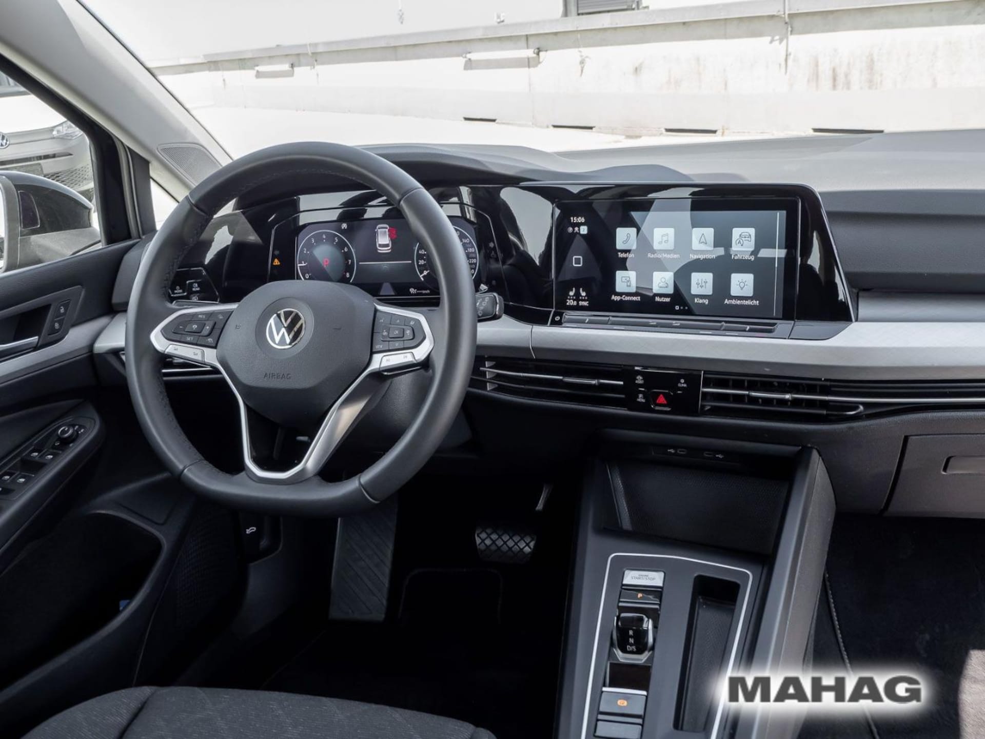 Volkswagen Golf Variant Life