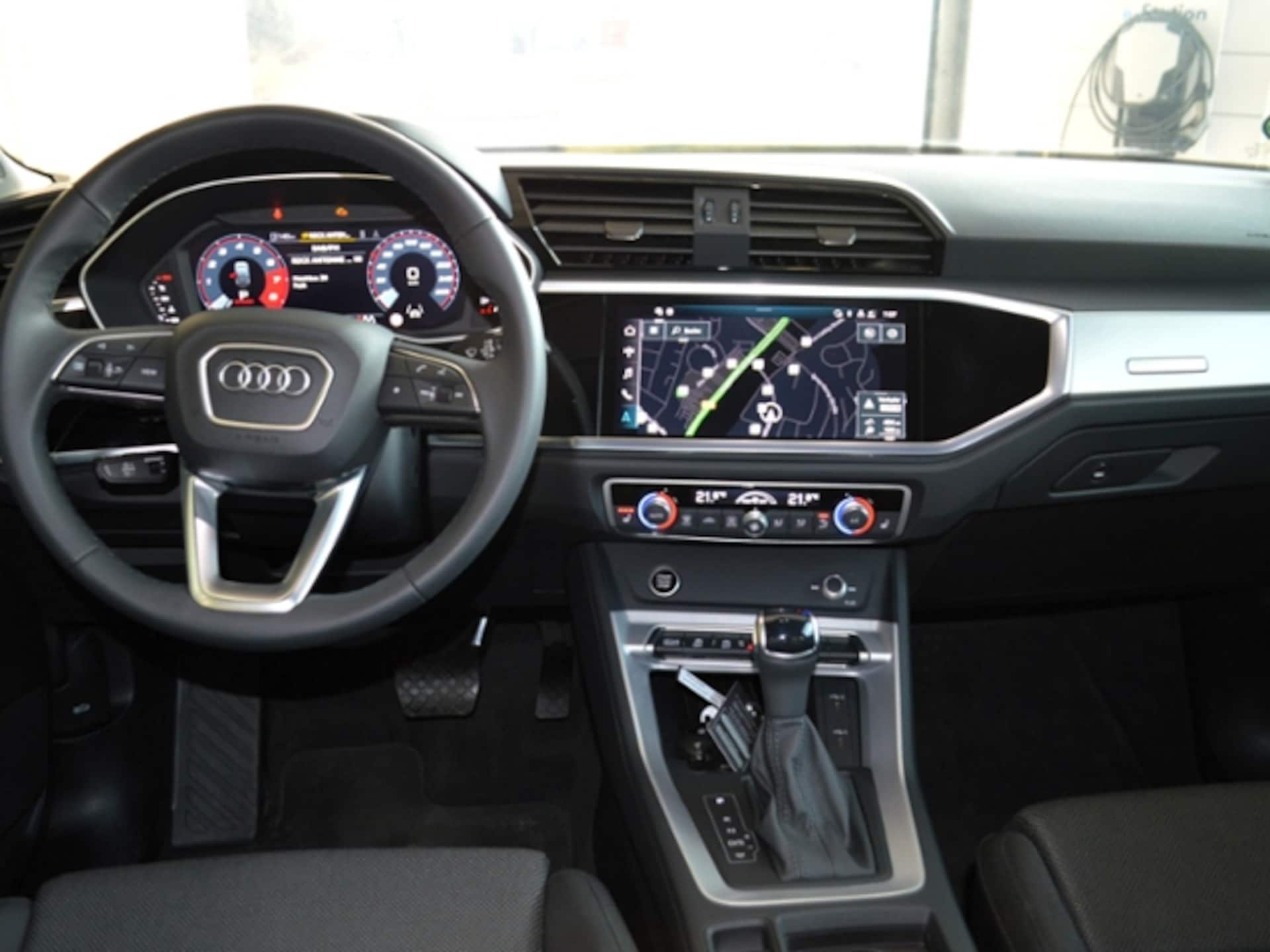 Audi Q3 Sportback S line