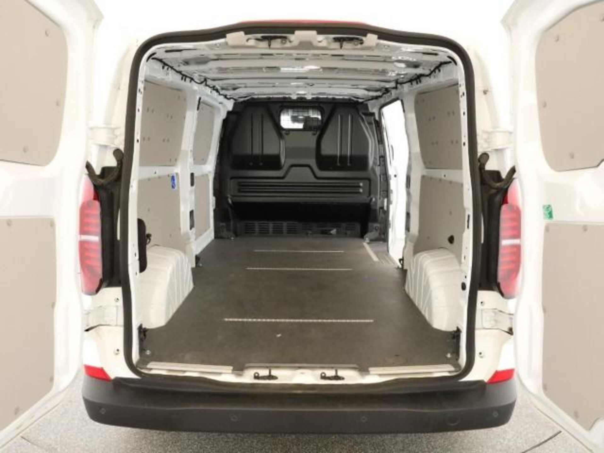 Volkswagen Transporter Kasten langer Radstand