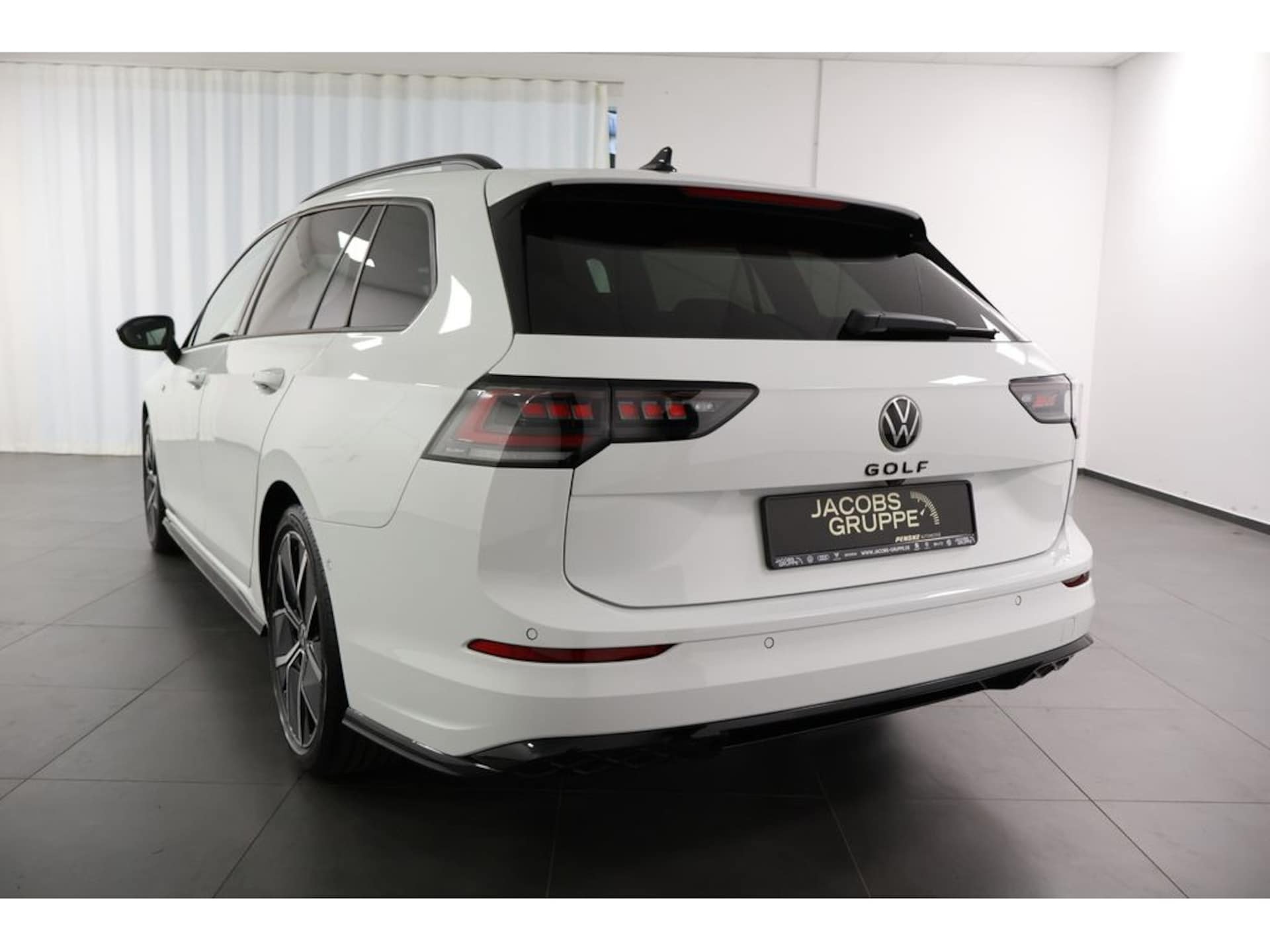 Volkswagen Golf Variant R-Line