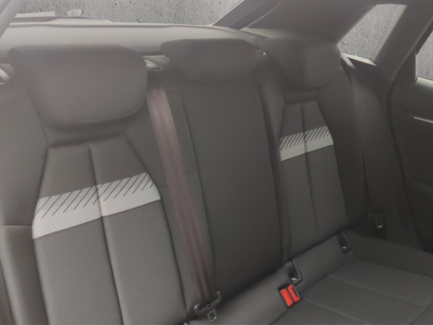 Bild über Audi A3 allstreet 35 TFSI S tronic - für weitere Informationen kontaktieren Sie den Audi Partner
