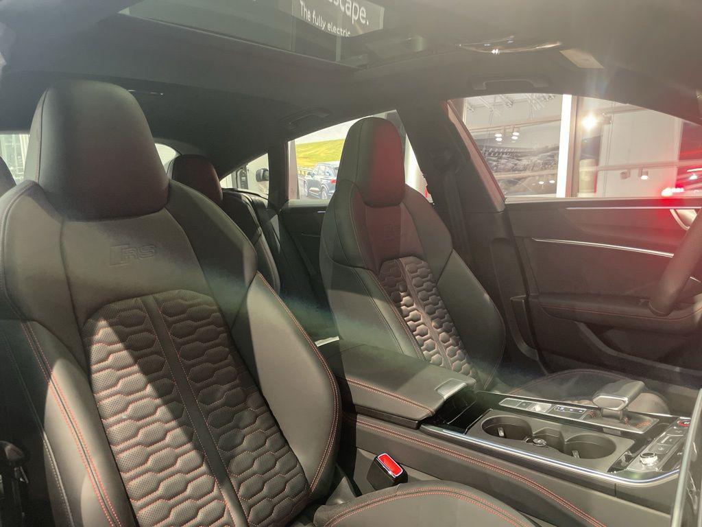 2025 Audi RS 7 Base - Photo 29