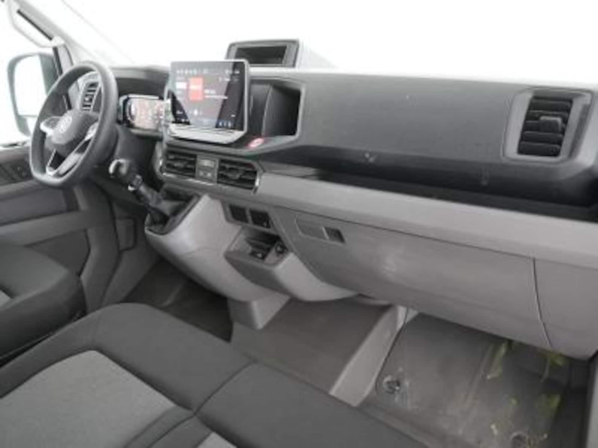 Volkswagen Crafter Kasten langer Radstand