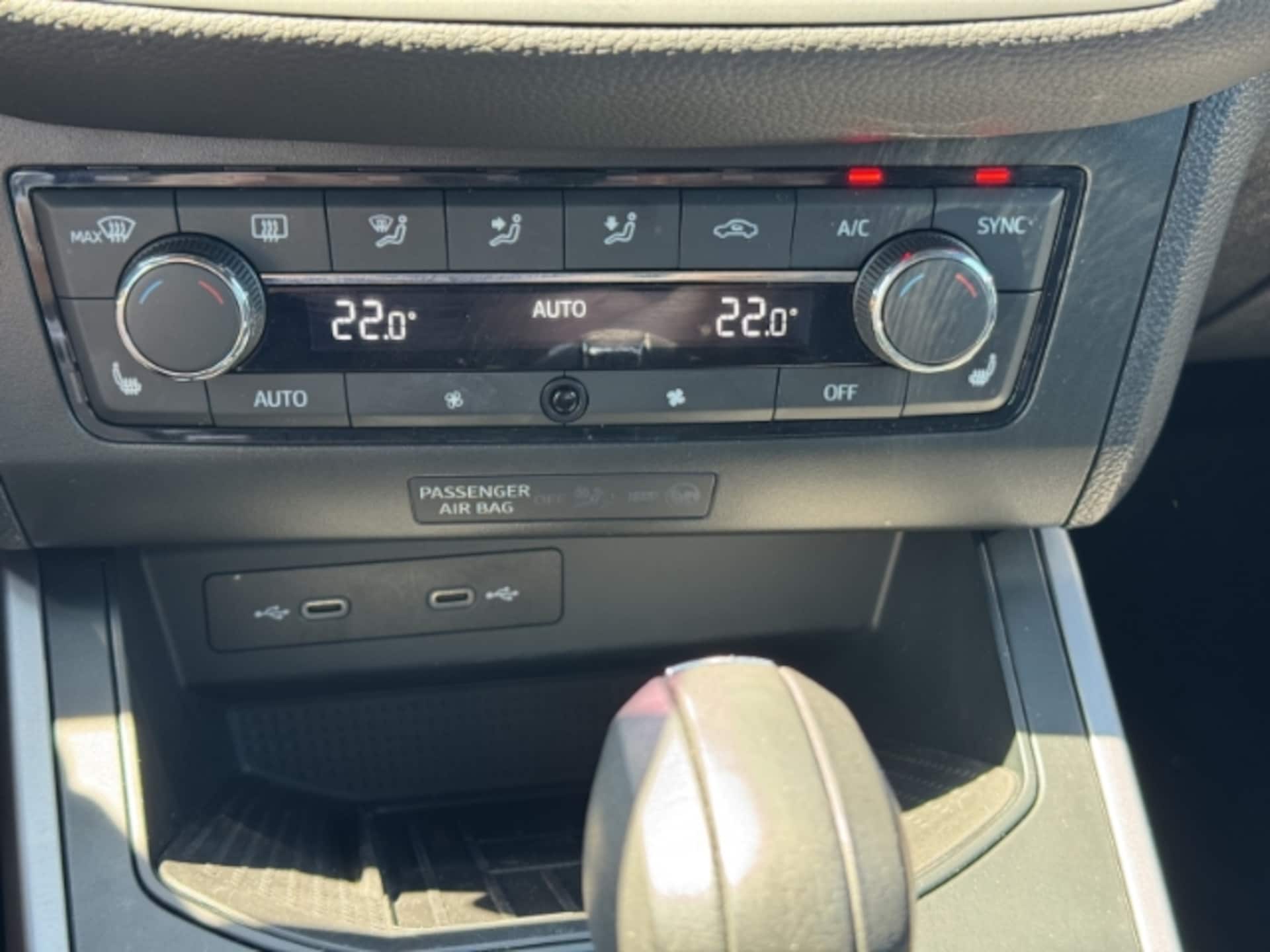 SEAT Arona FR