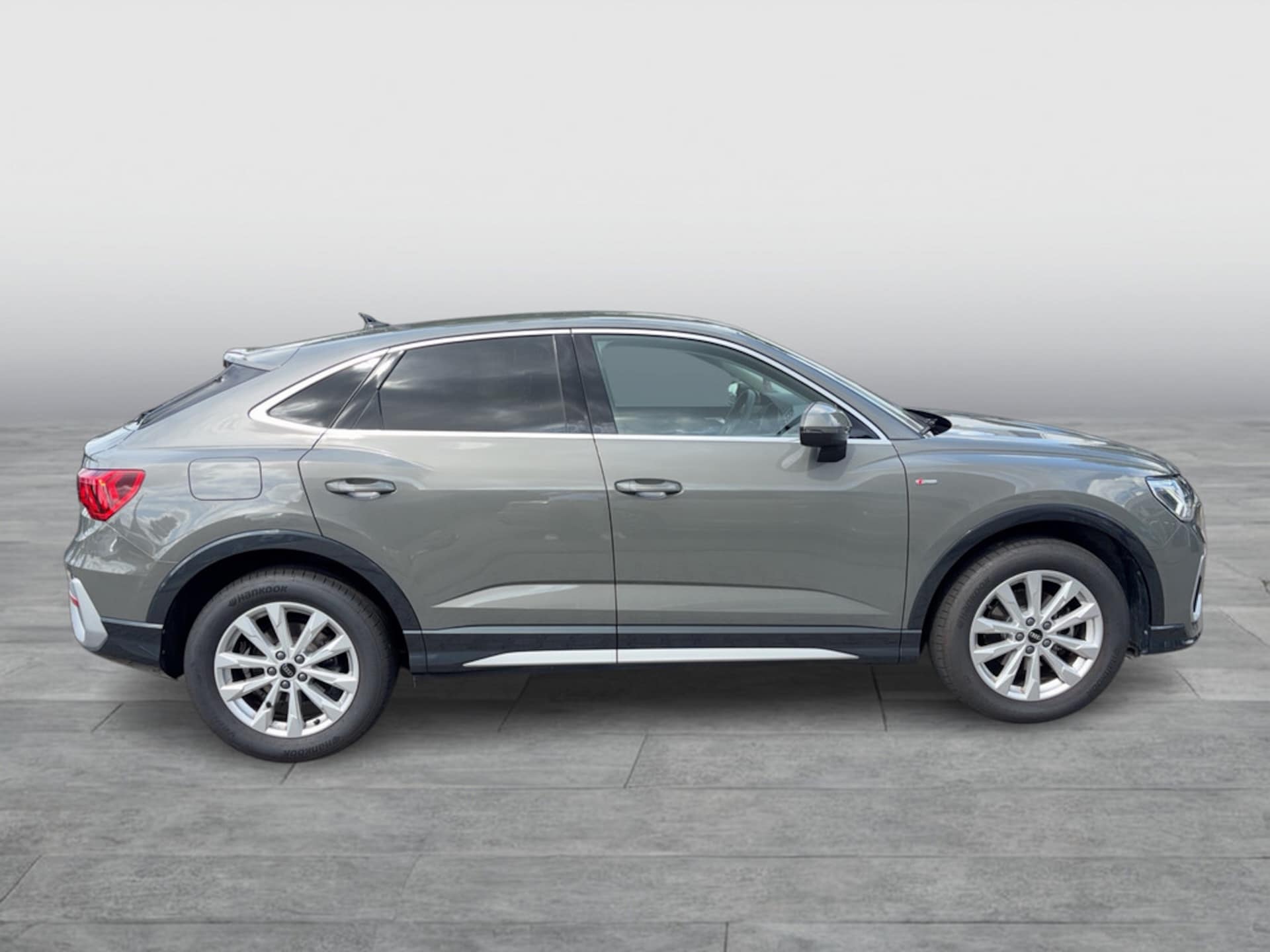 Audi Q3 Sportback S line