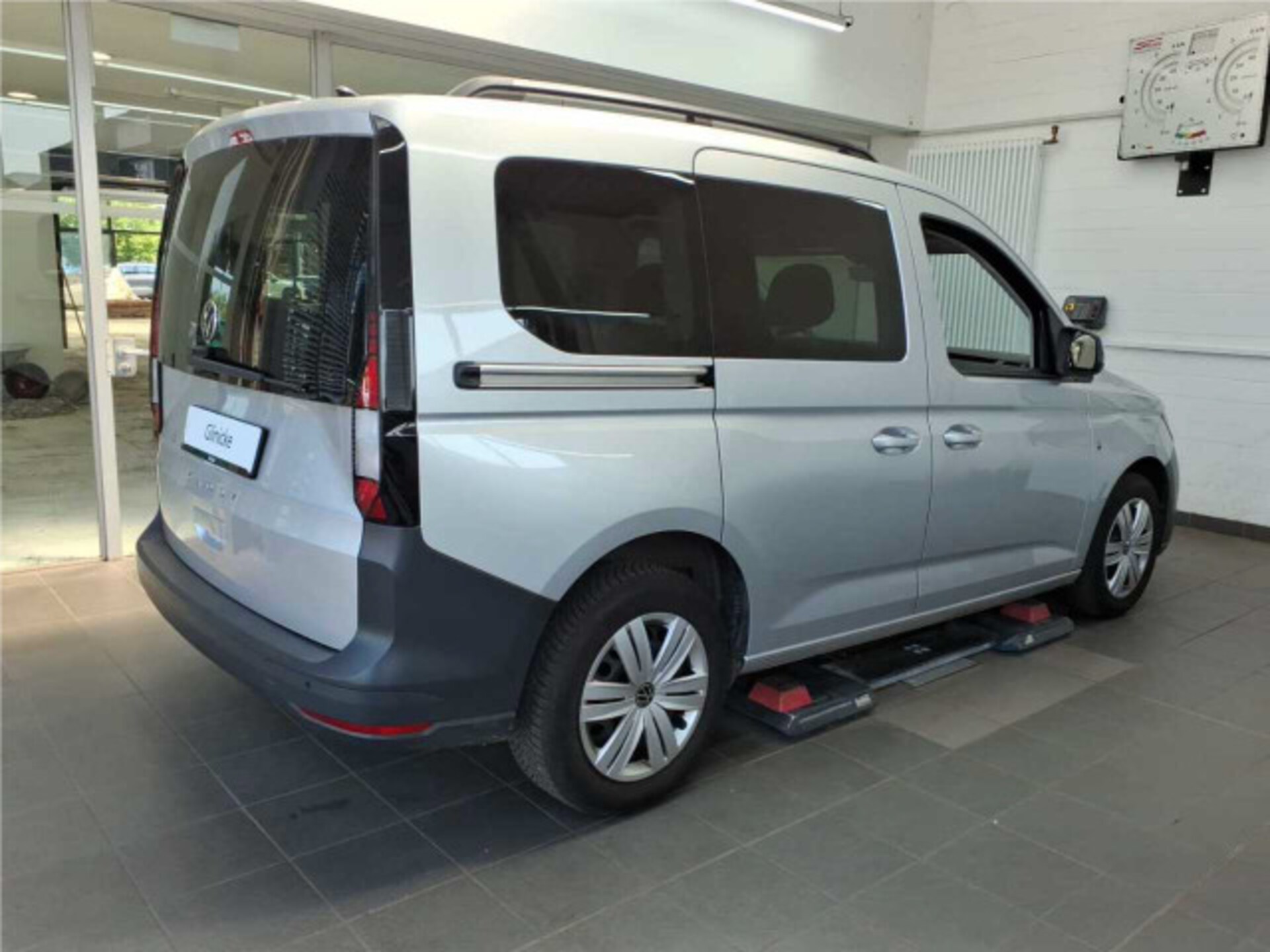 Volkswagen Caddy Basis-Modell