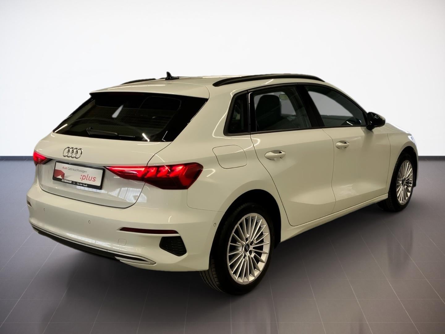 Bild über Audi A3 Sportback advanced 30 TDI Schaltgetriebe - für weitere Informationen kontaktieren Sie den Audi Partner
