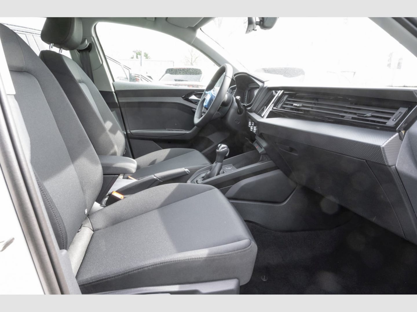 Bild über Audi A1 Sportback advanced 30 TFSI S tronic - für weitere Informationen kontaktieren Sie den Audi Partner