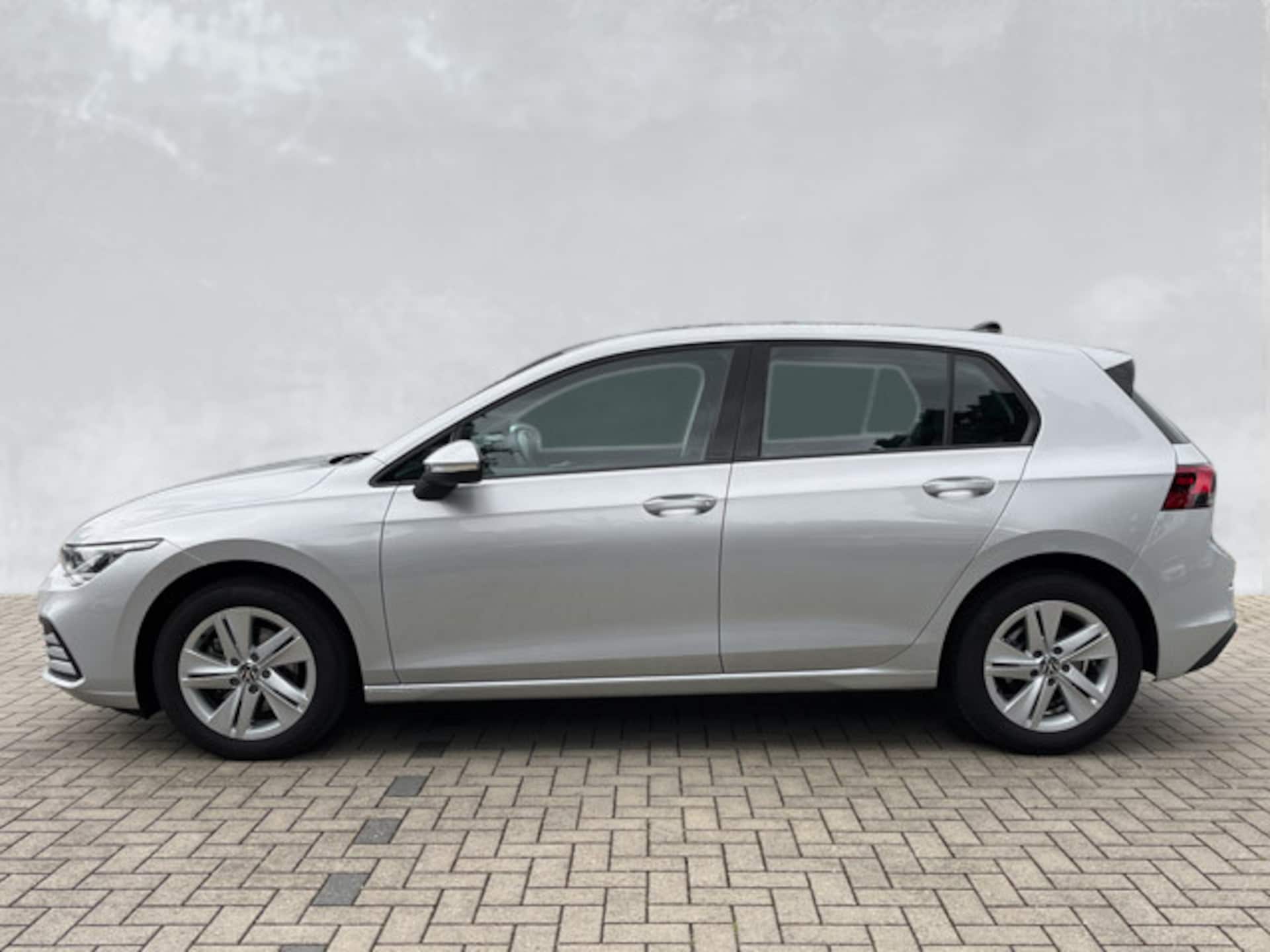 Volkswagen Golf Life