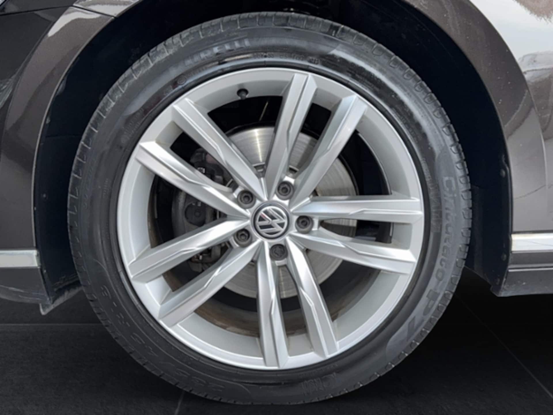 Volkswagen Passat Variant Elegance