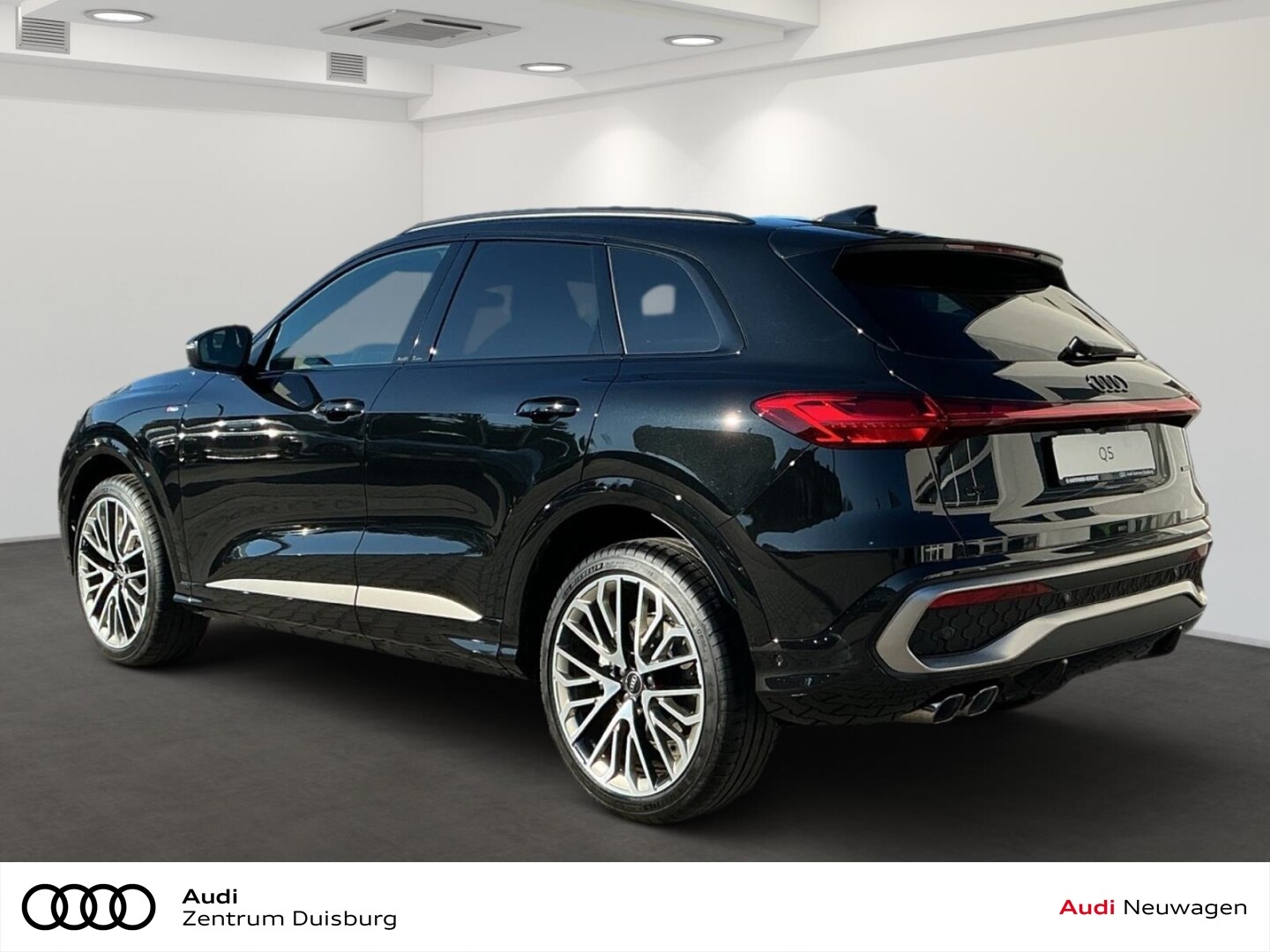 Bild über Audi Q5 SUV TDI quattro 150 kW S tronic - für weitere Informationen kontaktieren Sie den Audi Partner