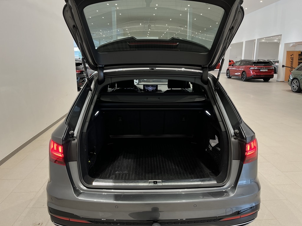Image about Audi A4 Avant A4 Avant 40 TDI quattro S line 204 hk S tronic