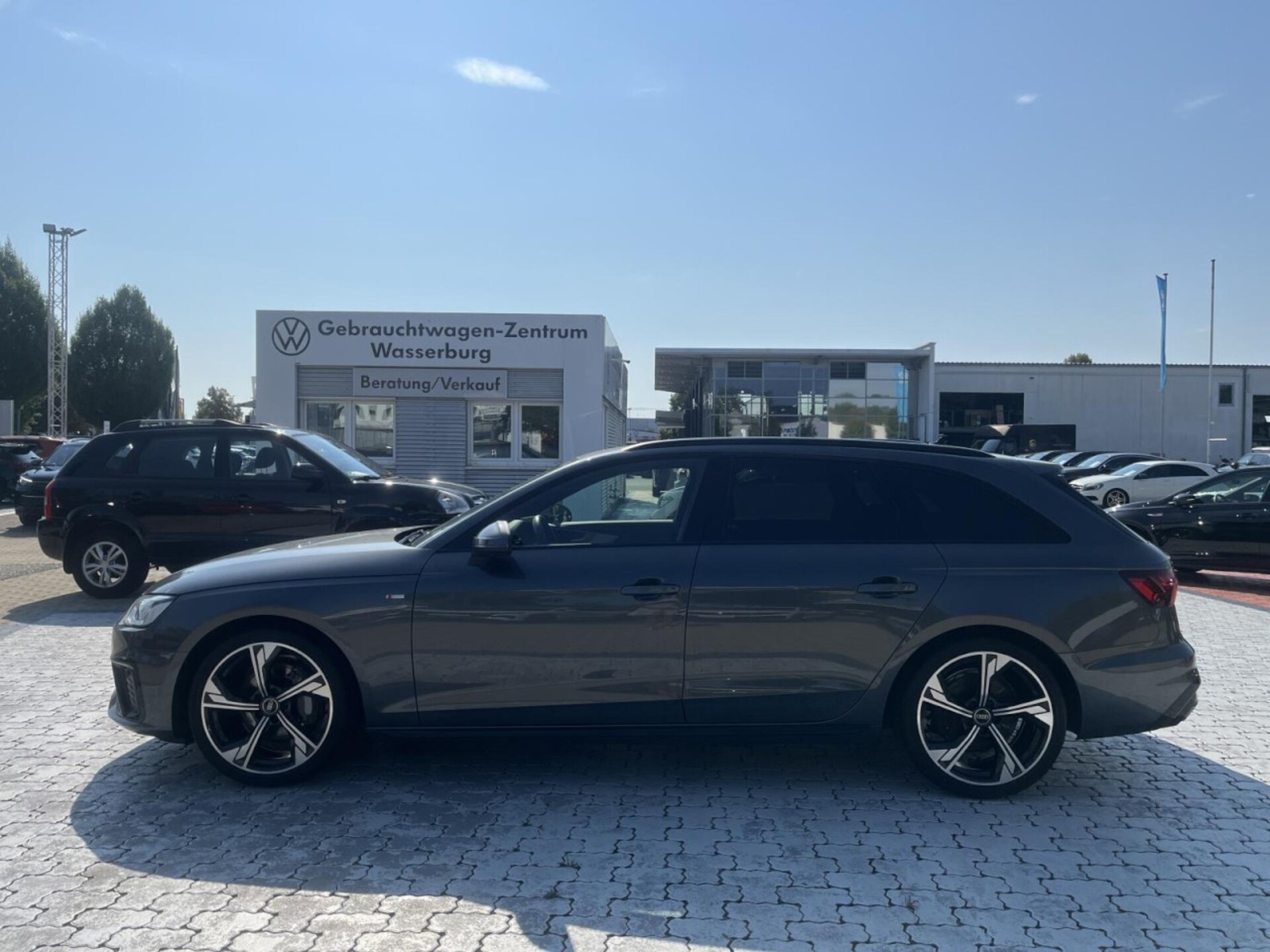 Audi A4 Avant S line