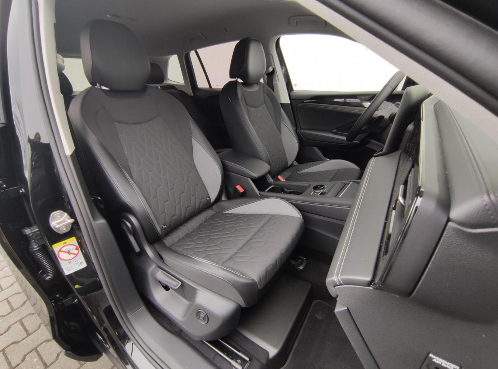 Volkswagen Tiguan – Bild 10
