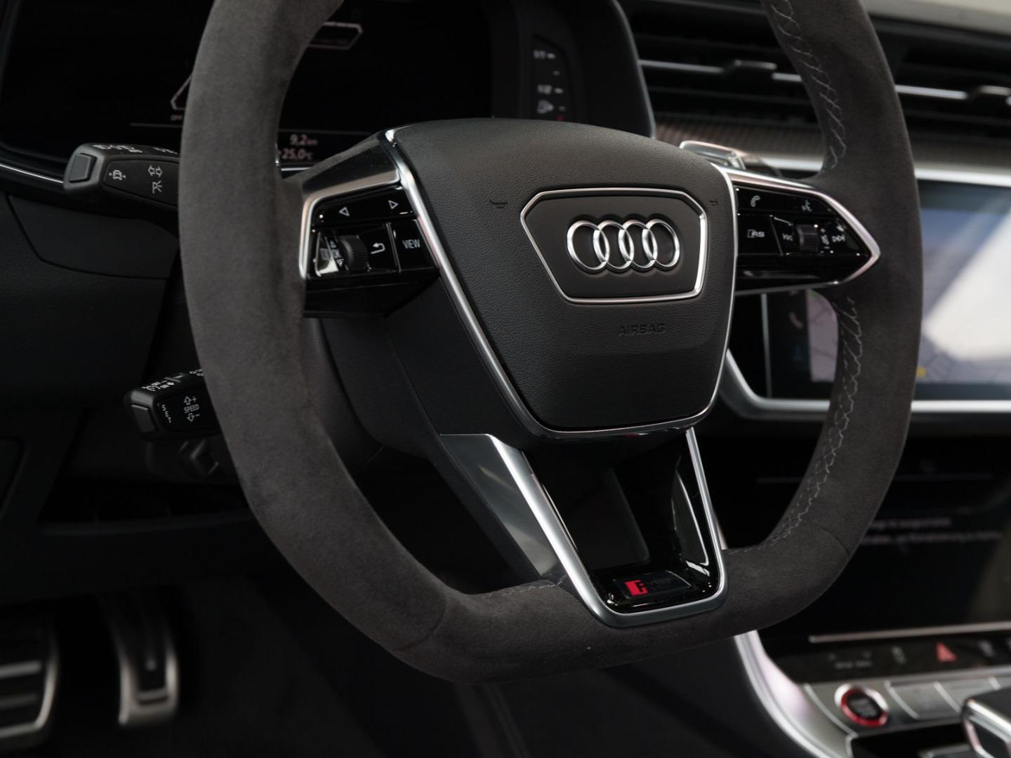 Image about Audi RS 6 Avant performance quattro tiptronic