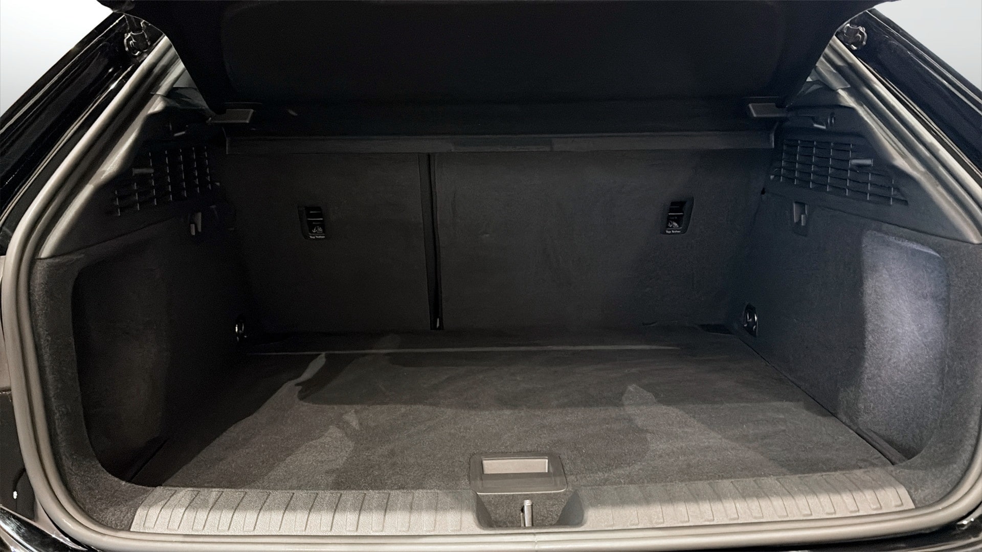 Bild som visar Audi A3 Sportback A3 Sportback 35 TFSI Proline 150 hk 6-växlad - för mer information kontakta din Audi Partner