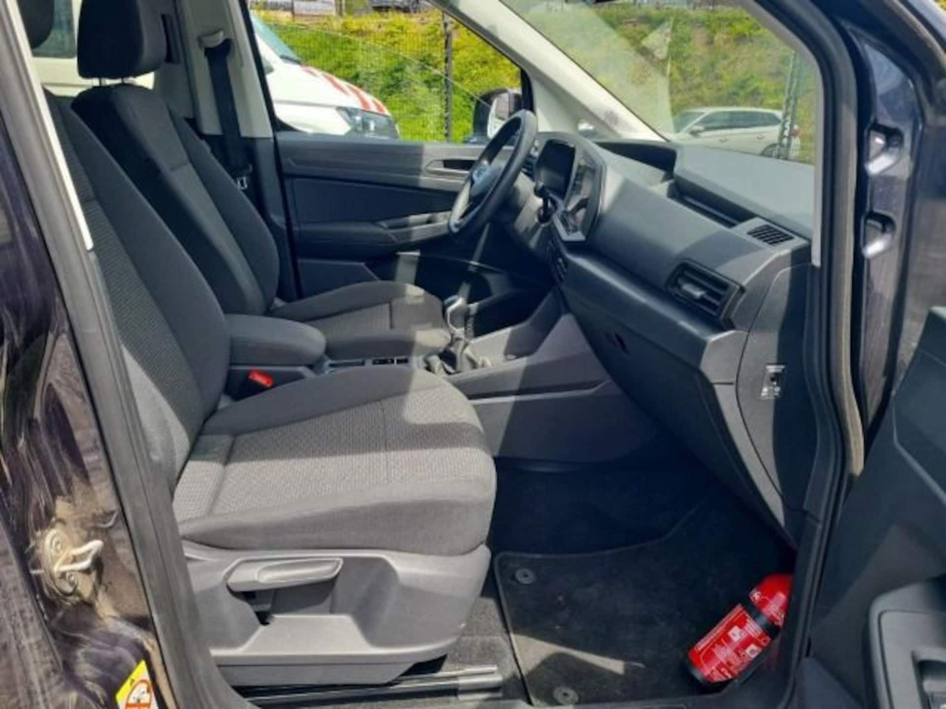 Volkswagen Caddy Maxi Basis-Modell