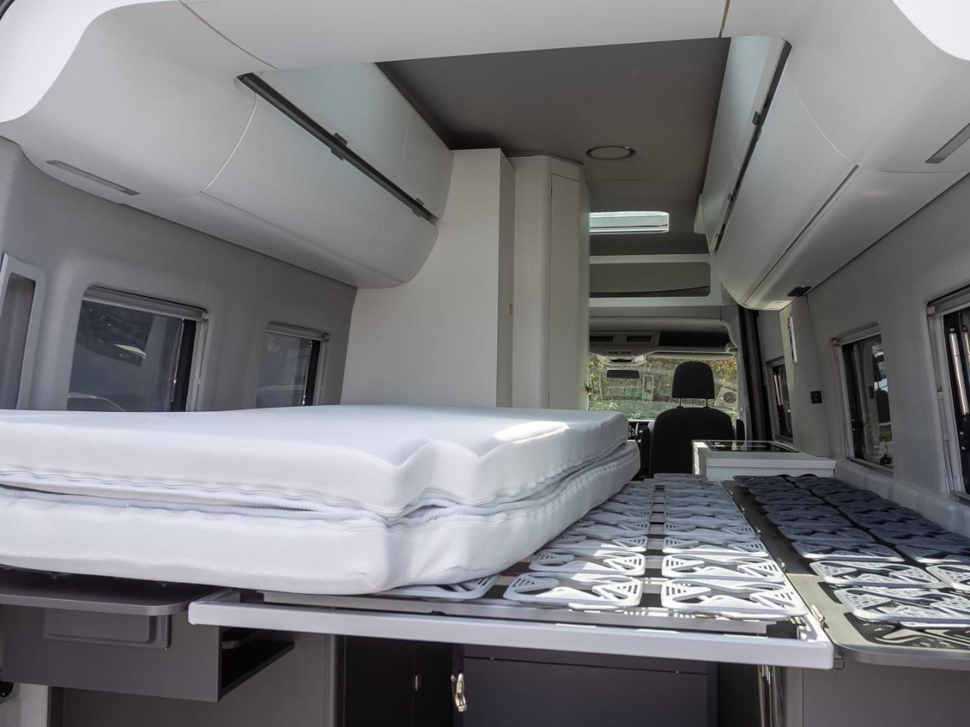 Volkswagen Grand California 680