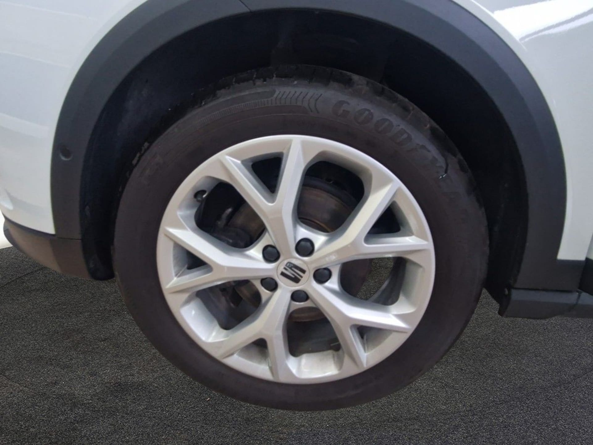 SEAT Arona FR