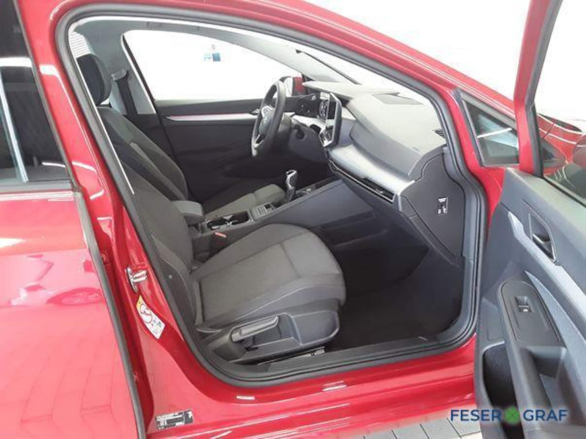 Volkswagen Golf Life