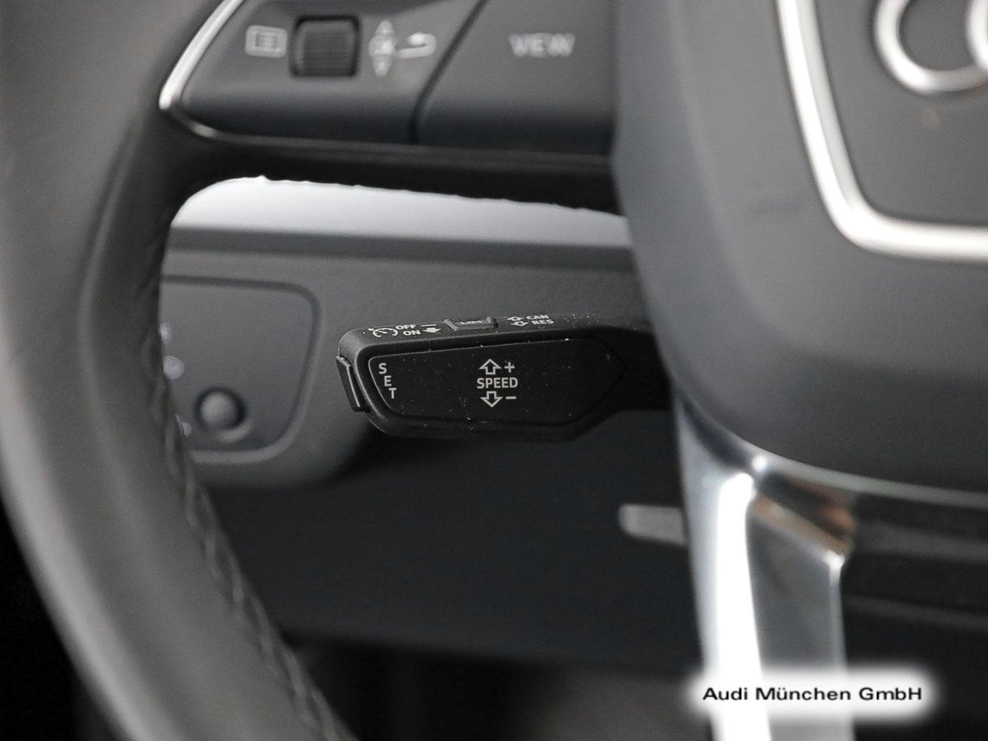Bild über Audi Q5 TFSI e 50 TFSI e quattro S tronic - für weitere Informationen kontaktieren Sie den Audi Partner