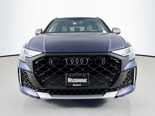 2025 Audi RS Q8 SUV performance