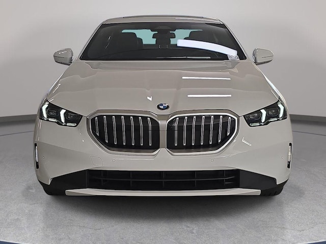 2026 BMW 530i