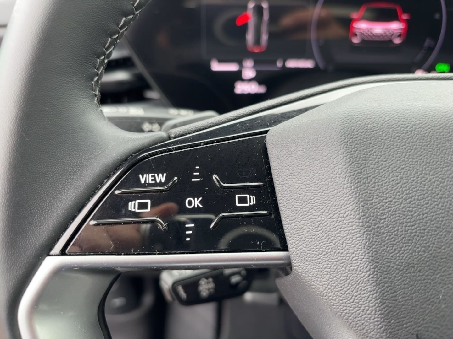 Bild über Audi Q5 SUV TDI quattro 150 kW S tronic - für weitere Informationen kontaktieren Sie den Audi Partner