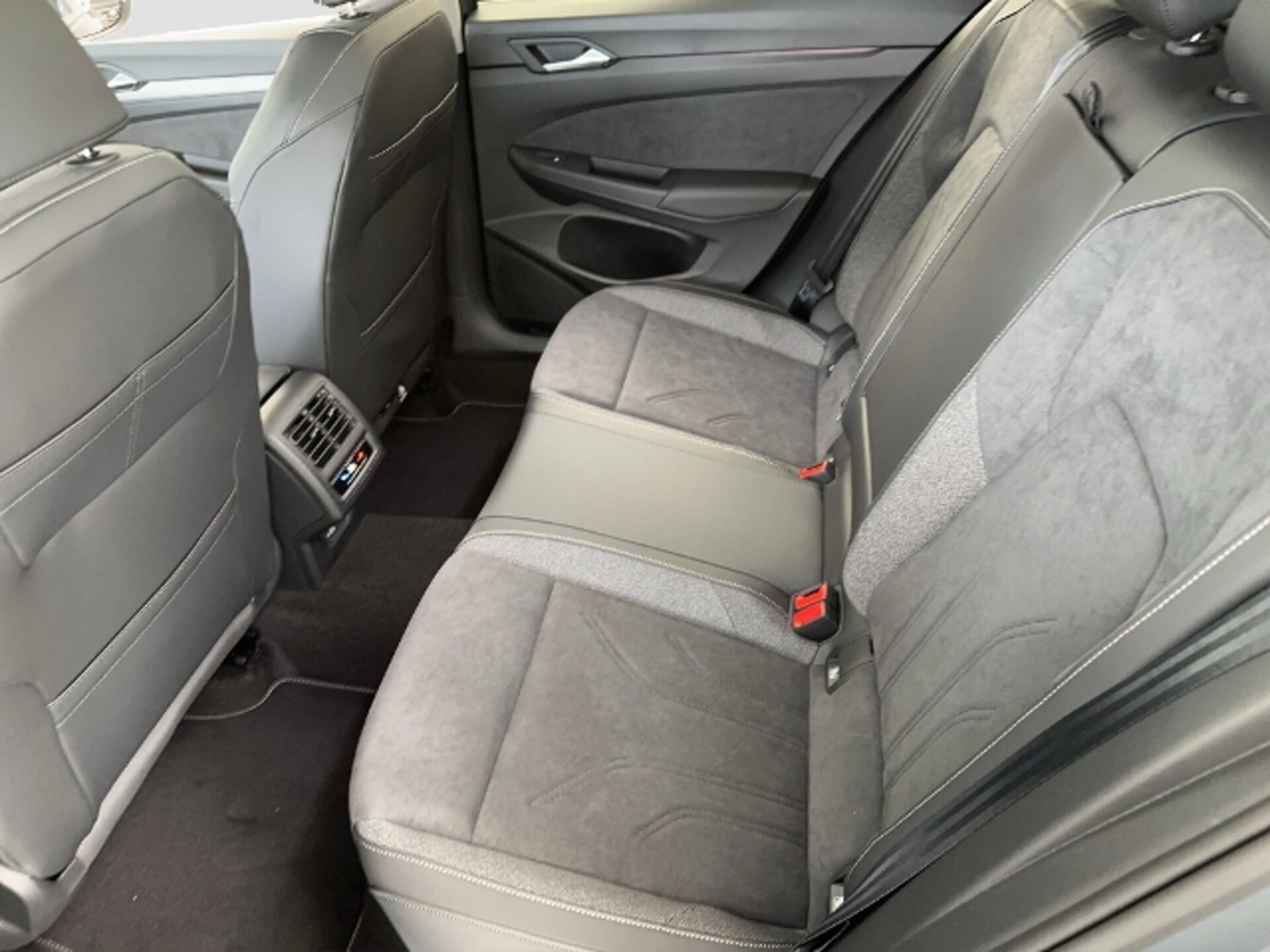 Volkswagen Golf Variant Style