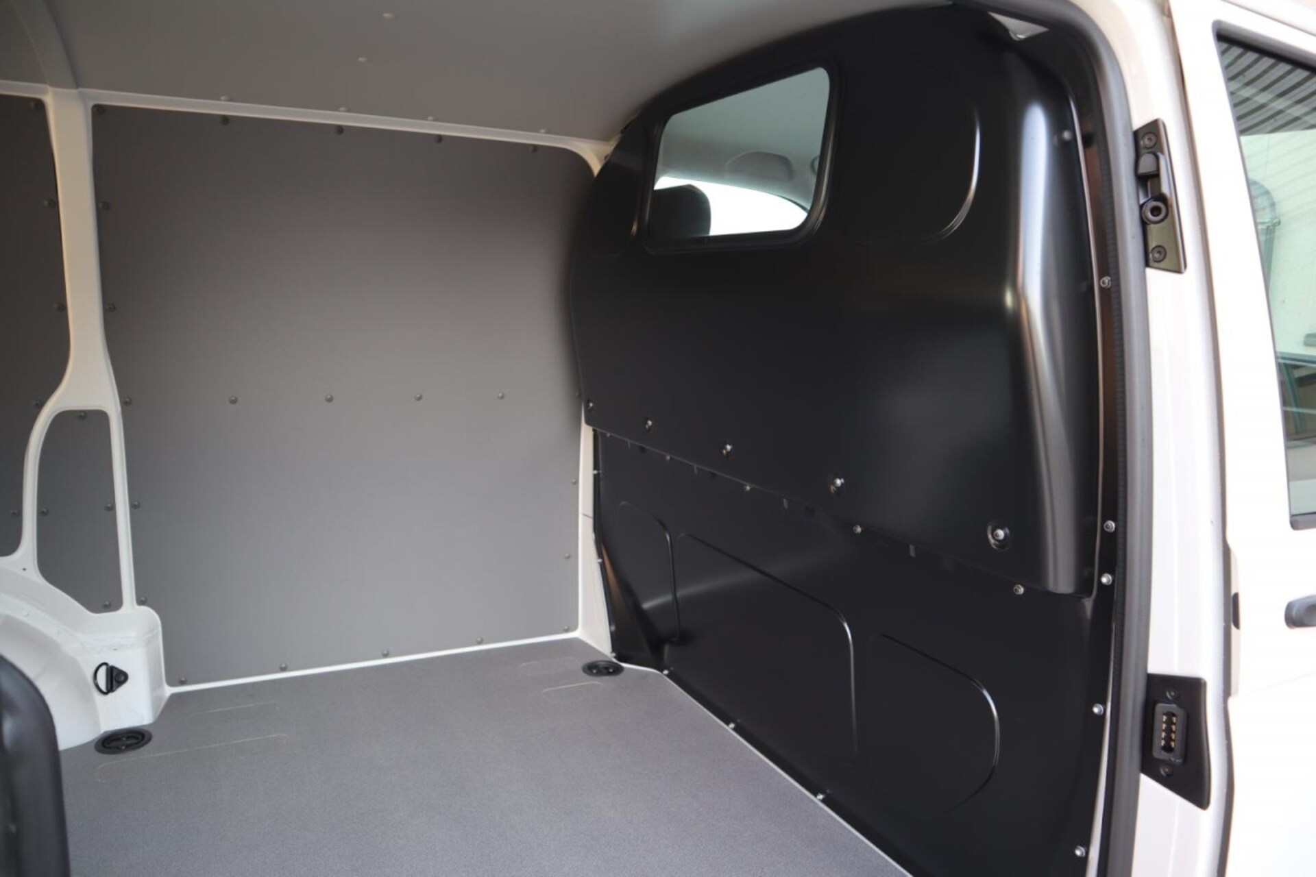 Volkswagen T6.1 Transporter Kasten kurzer Radstand