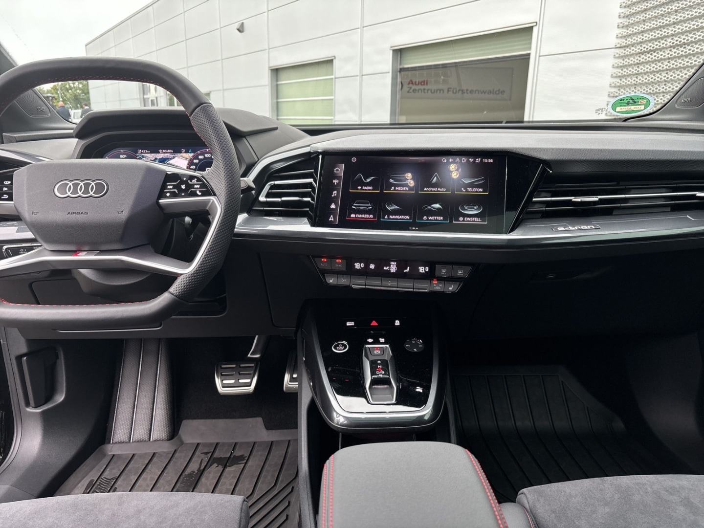 Bild über Audi Q4 e-tron 45 e-tron quattro - für weitere Informationen kontaktieren Sie den Audi Partner