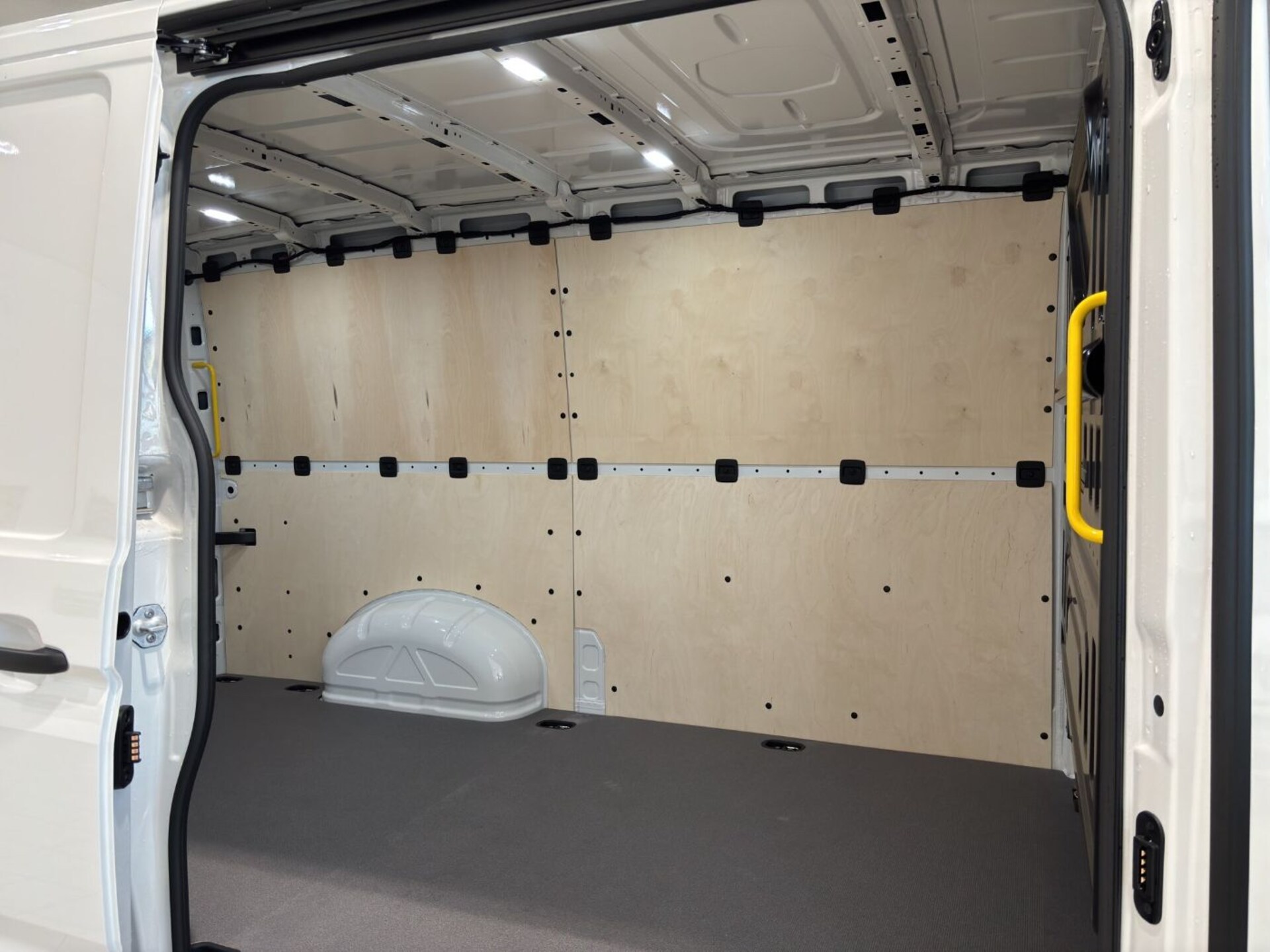 Volkswagen Crafter Kasten mittlerer Radstand