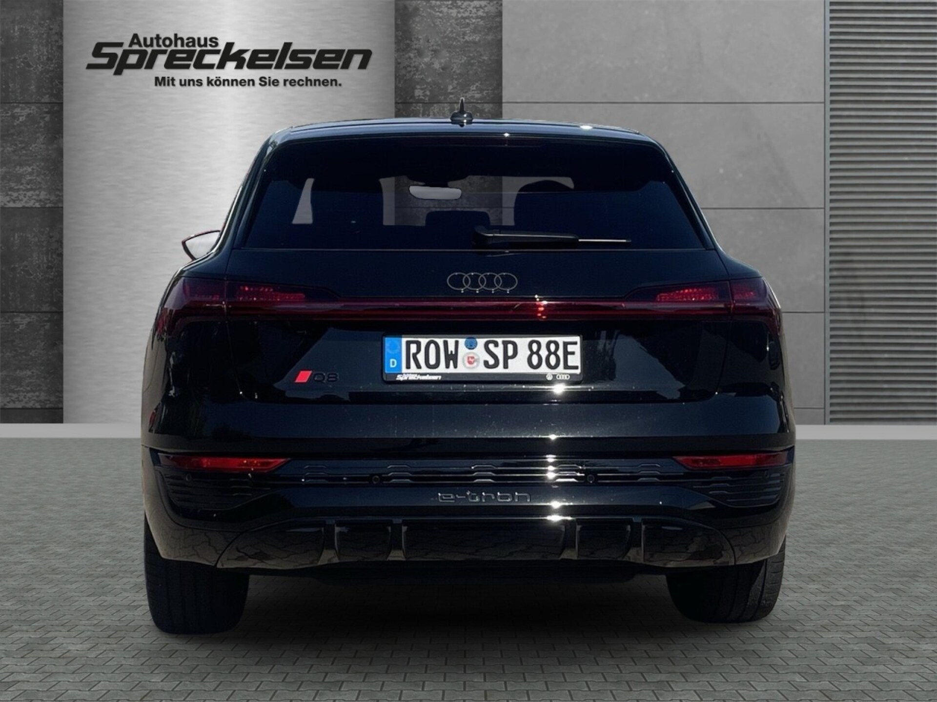 Audi Q8 e-tron S line