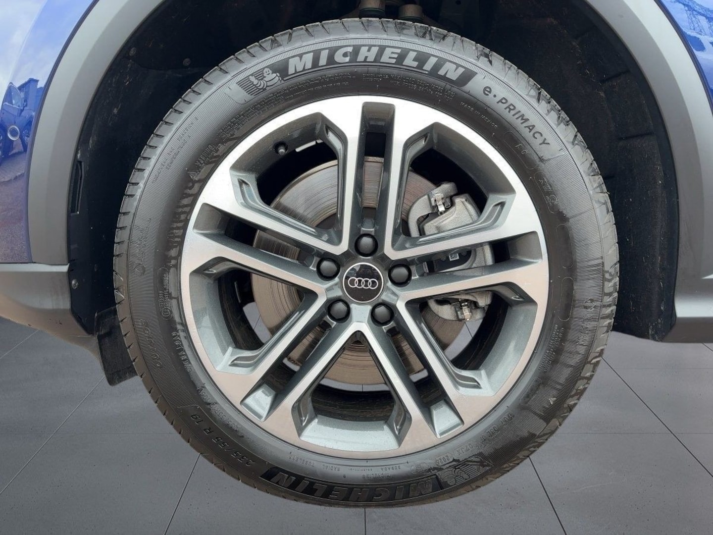 Bild über Audi Q5 SUV TDI quattro 150 kW S tronic - für weitere Informationen kontaktieren Sie den Audi Partner
