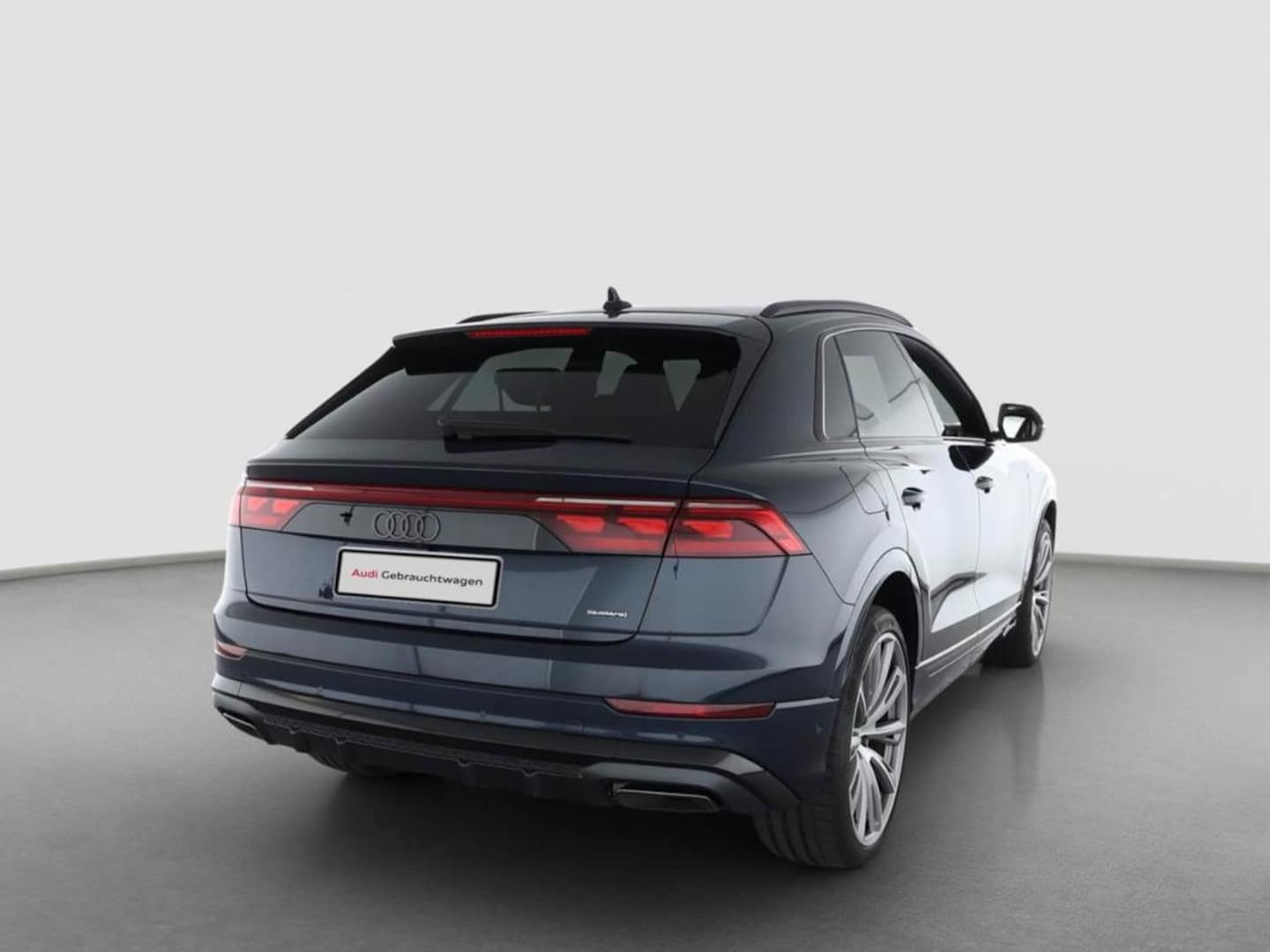 Bild über Audi Q8 SUV TFSI e S line business TFSI e quattro 290 kW tiptronic - für weitere Informationen kontaktieren Sie den Audi Partner