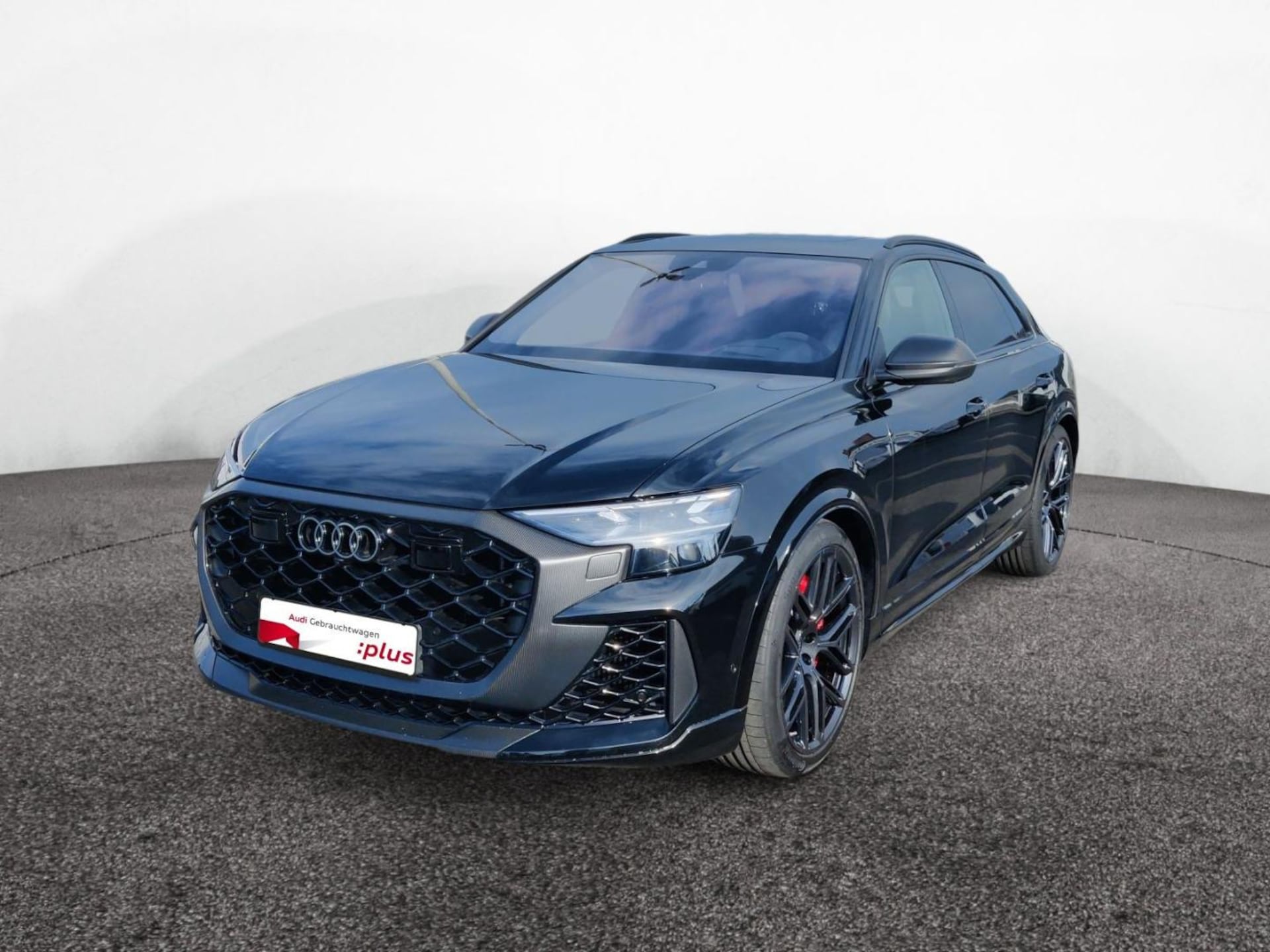 Audi RS Q8 SUV performance