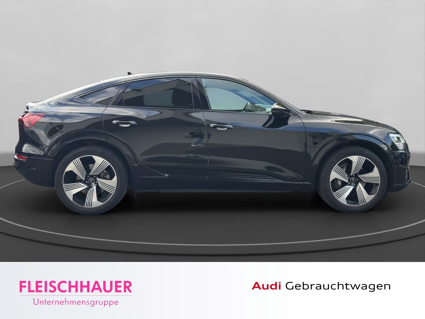 Bild über Audi Q8 Sportback e-tron advanced 50 e-tron quattro - für weitere Informationen kontaktieren Sie den Audi Partner