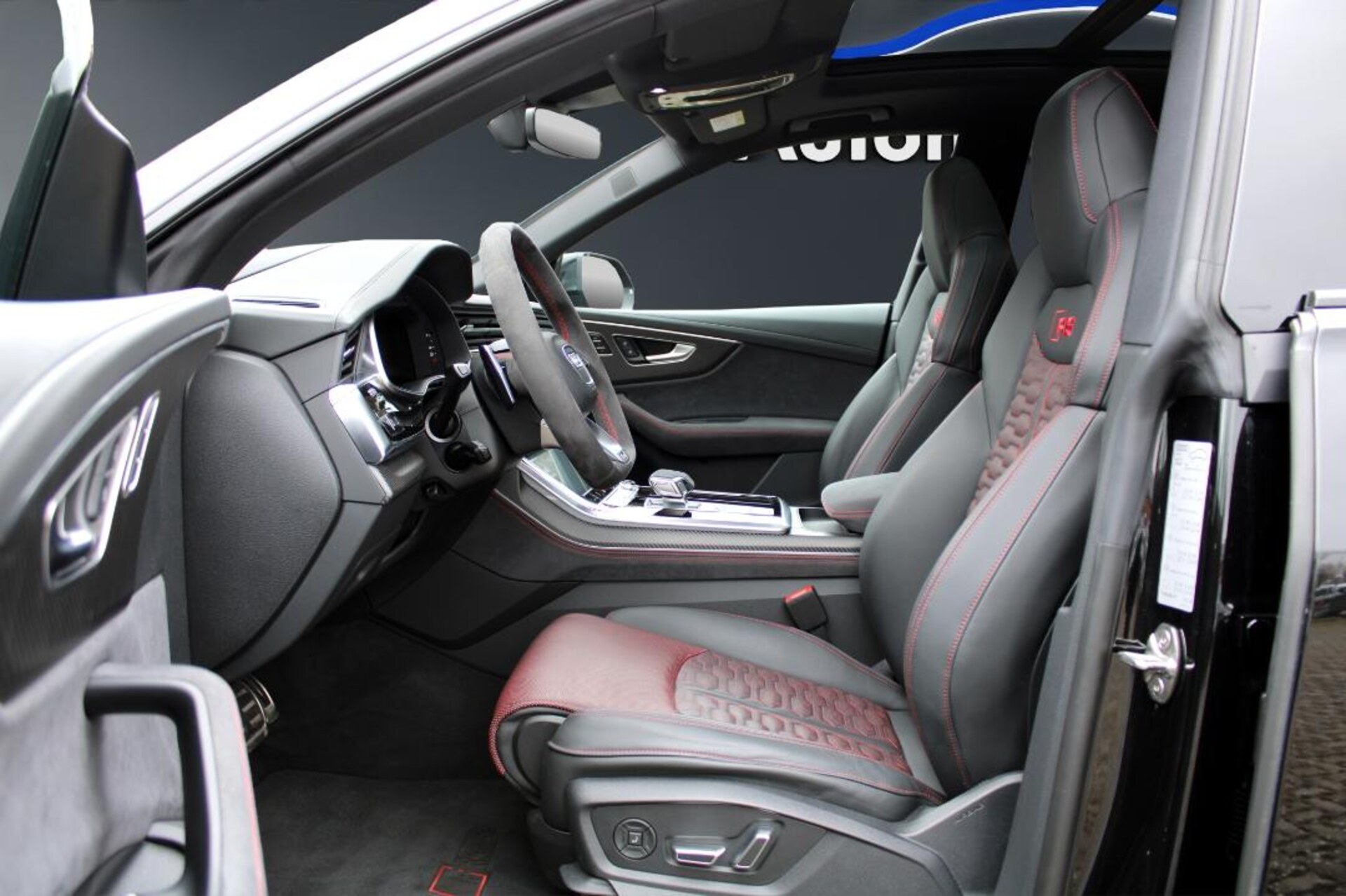 Audi RS Q8 SUV performance
