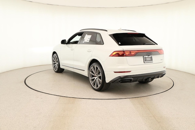 2026 Audi Q8