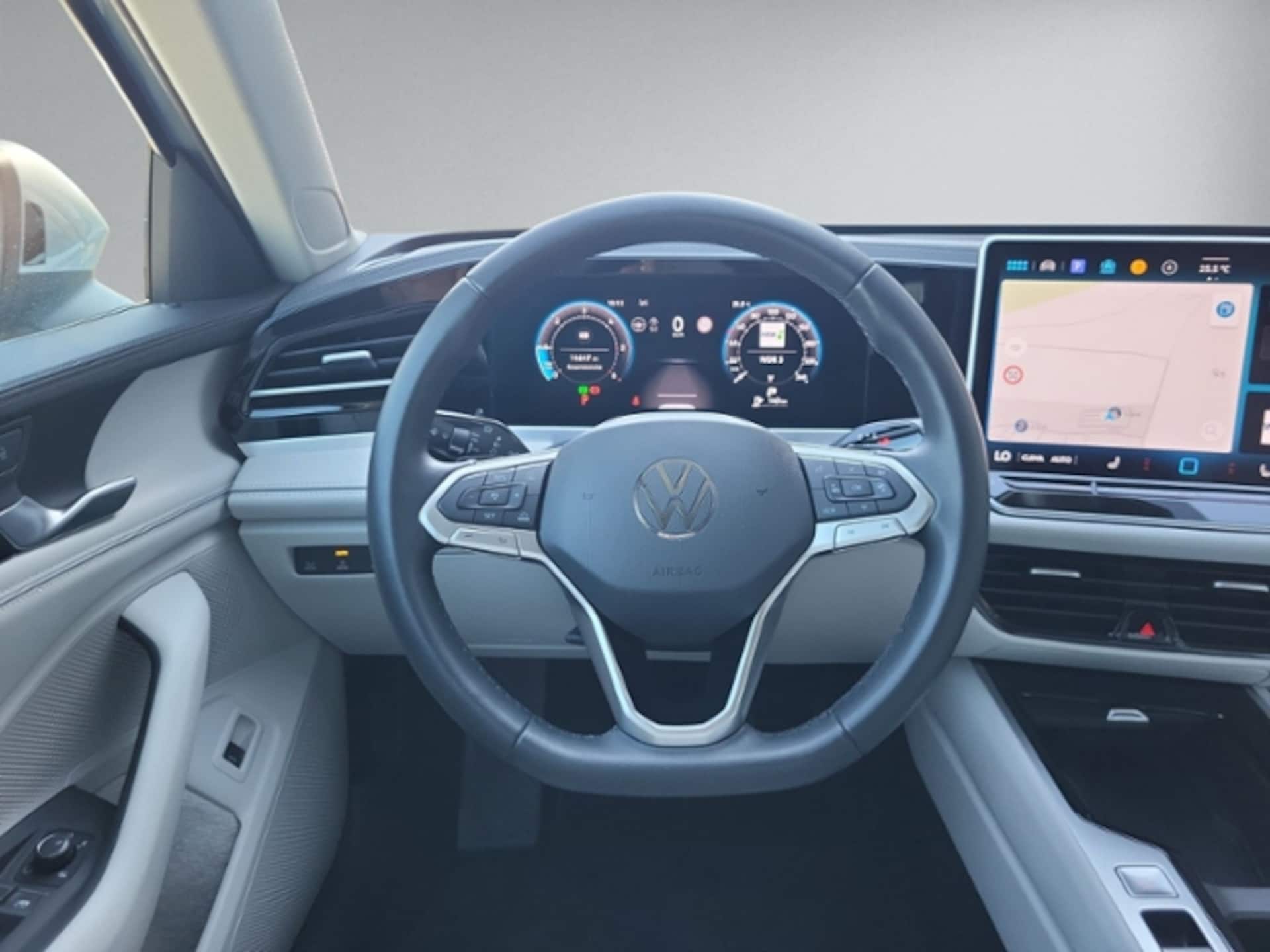 Volkswagen Passat Elegance