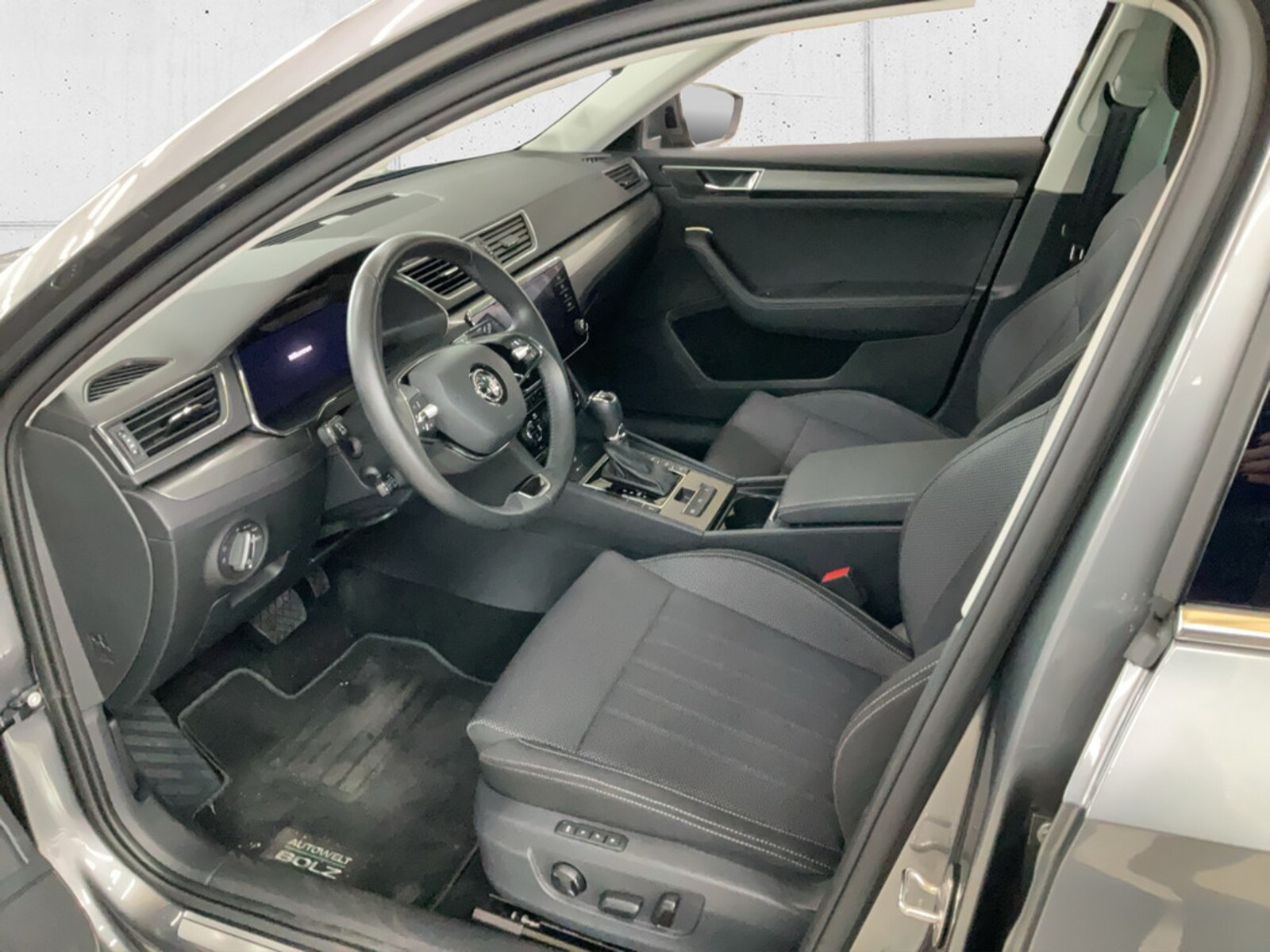Škoda Superb Combi – Bild 10