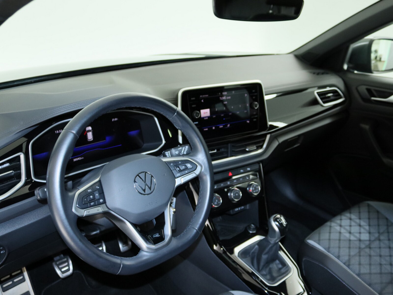 Volkswagen T-Roc – Bild 14
