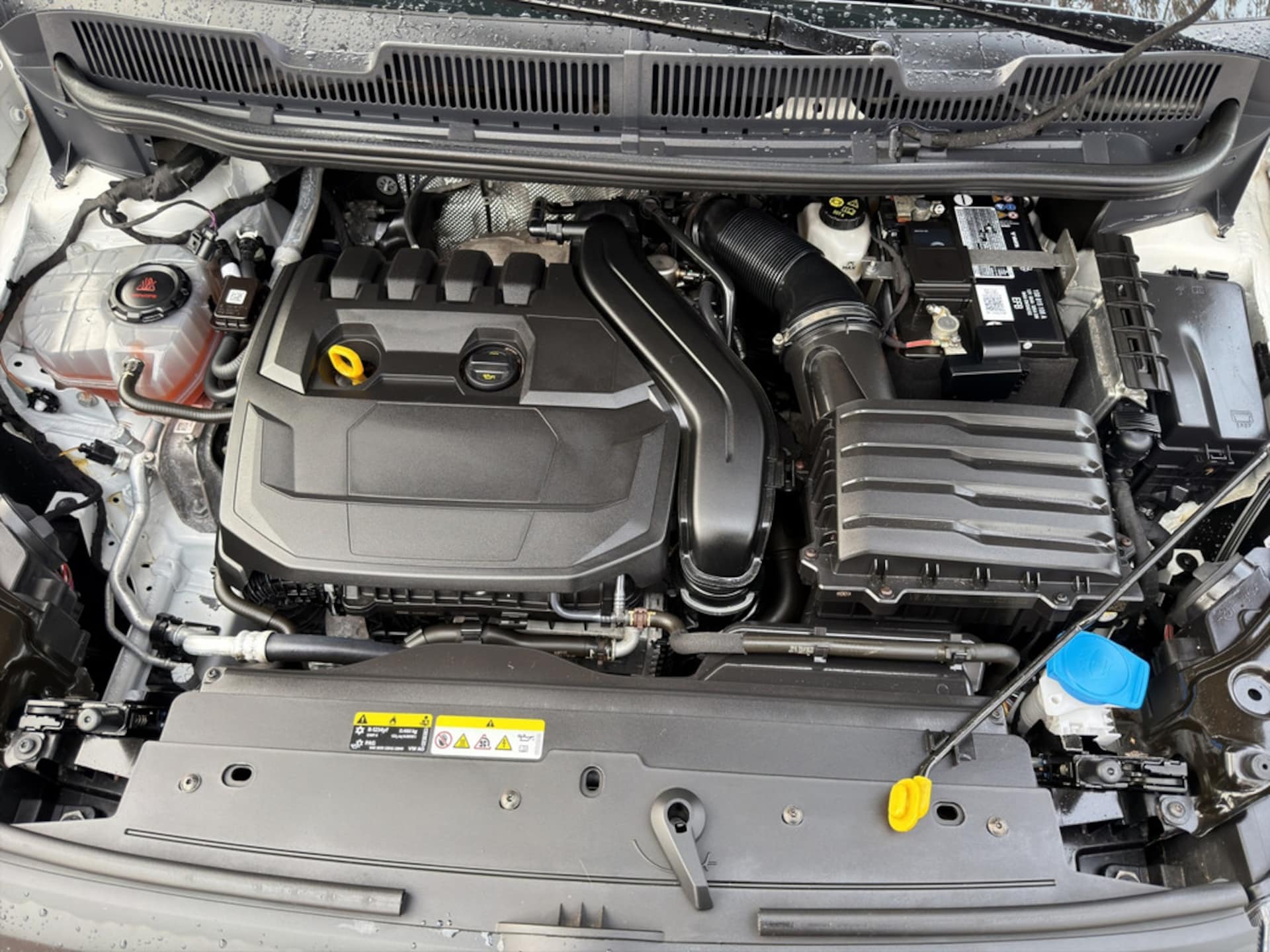Volkswagen Caddy Basis-Modell