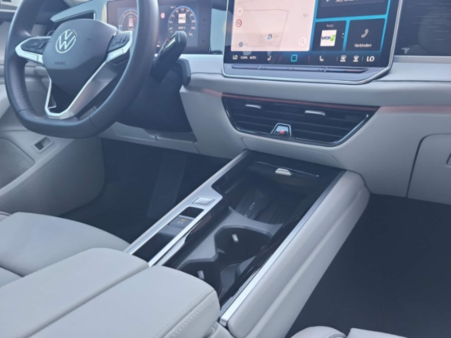 Volkswagen Passat Elegance