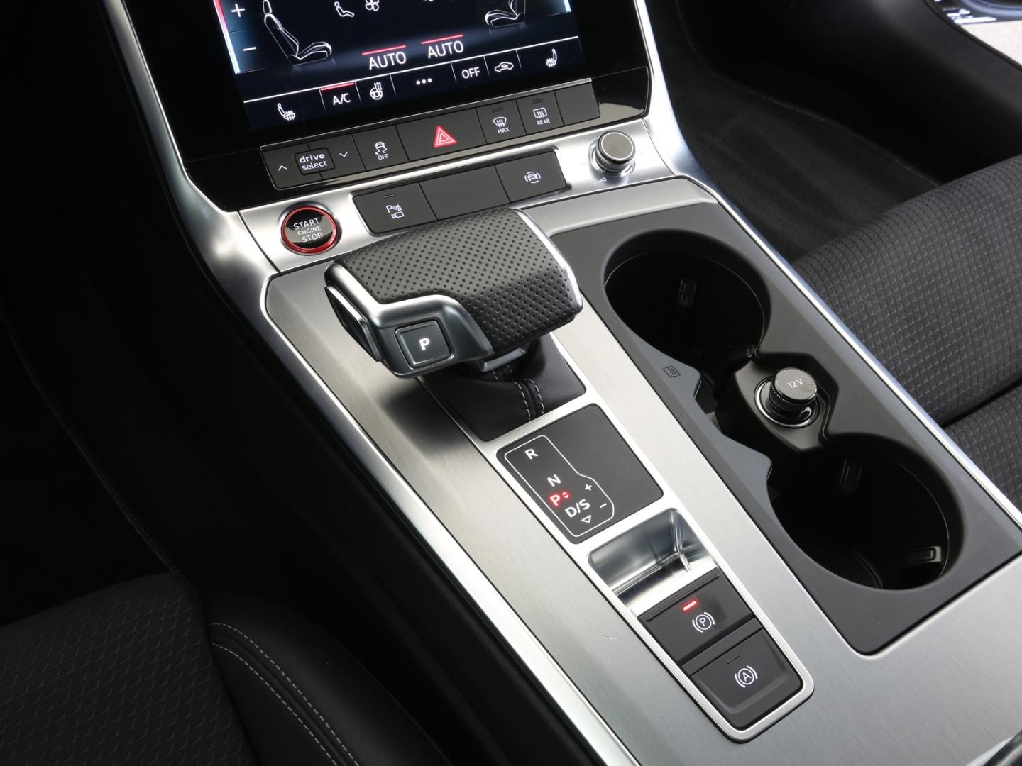 Bild über Audi S6 Avant TDI quattro tiptronic - für weitere Informationen kontaktieren Sie den Audi Partner